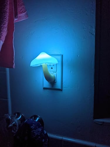 AUSAYE 5Pack Sensor LED Night Light Plug in Mushroom Lamp for Bedroom G797882