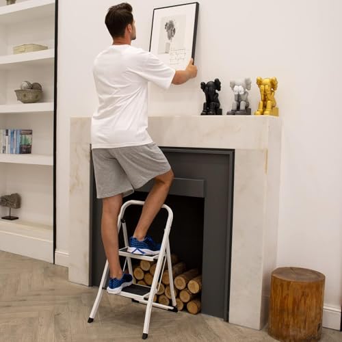 Soctone 2 Step Folding Ladder with Anti-Slip Pedal and Handrails, White V202