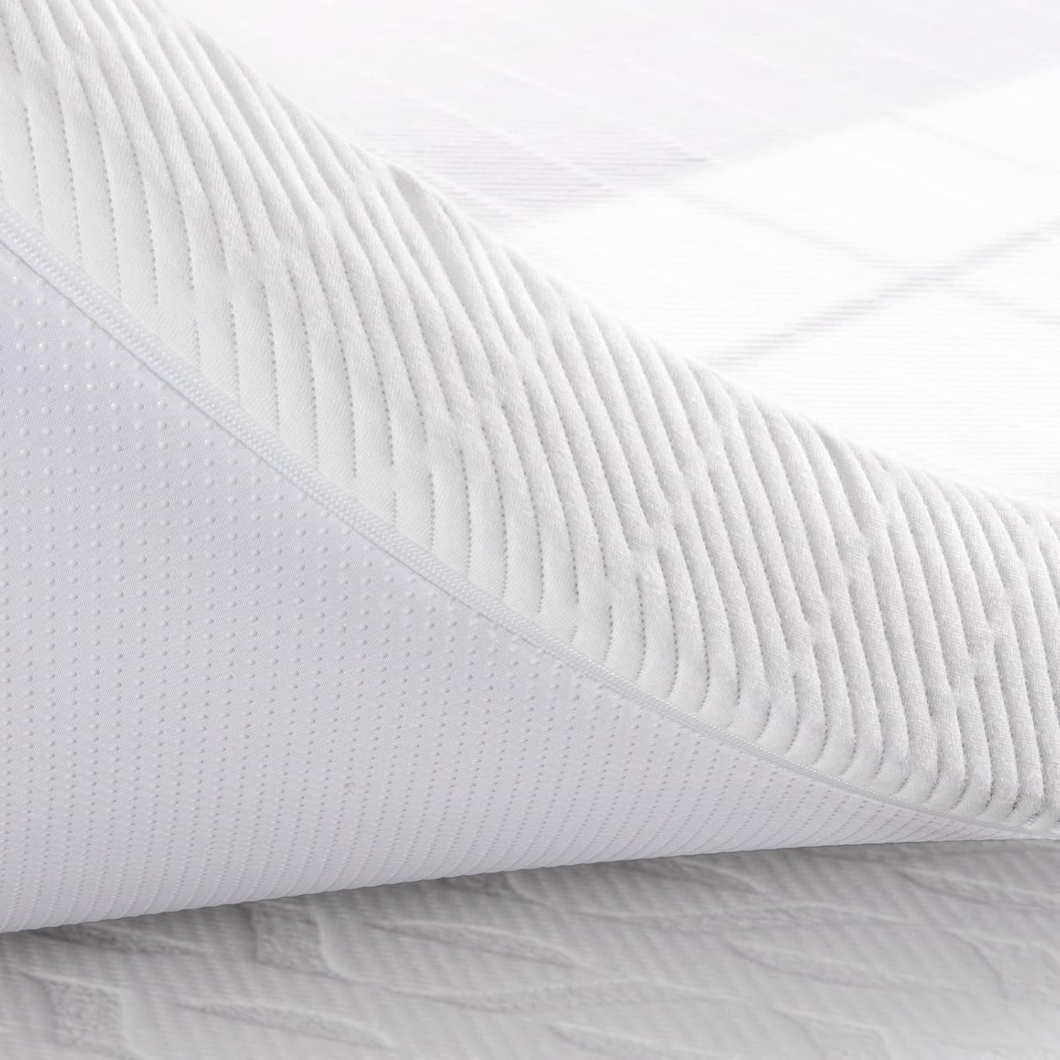 BedStory 4 Inch Firm Gel Memory Foam Mattress Topper Twin Size T358499