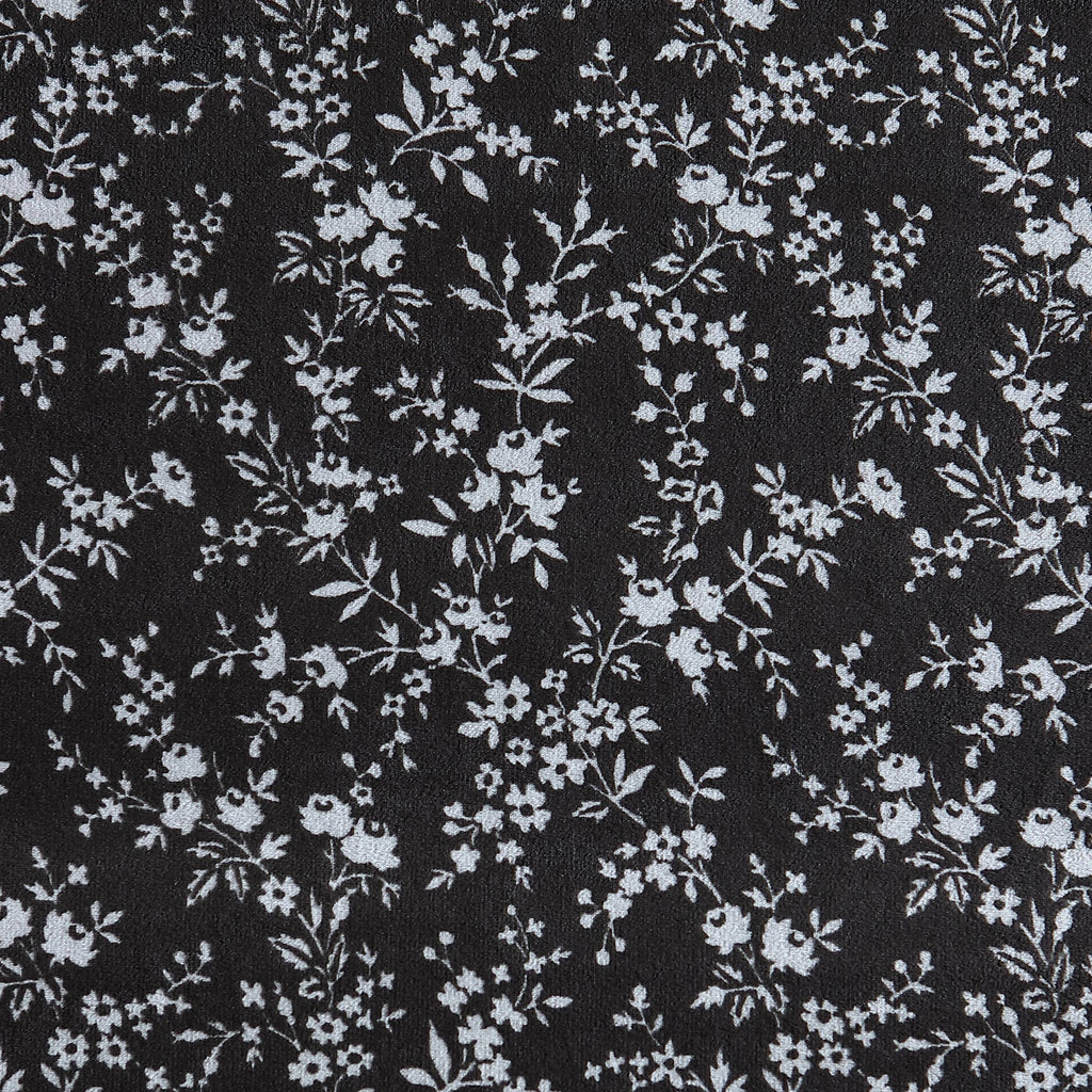 Betsey Johnson Pretty Floral Black Ultra Soft Plush Twin Blanket M25119